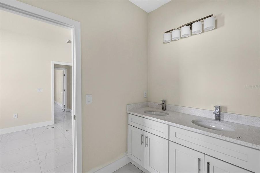 Image 36 of a home in .