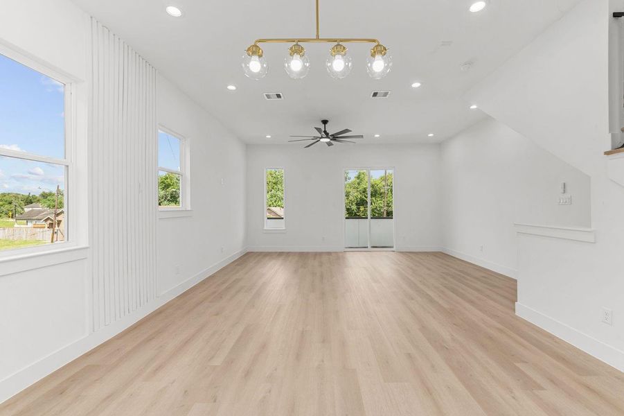 Living space on 2nd floor