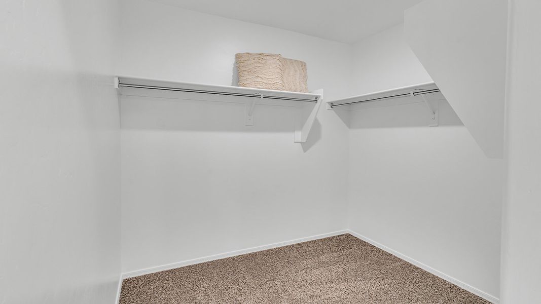 Spacious, unfurnished interior of a new home in Senita Crossing, Tucson (Image 25).