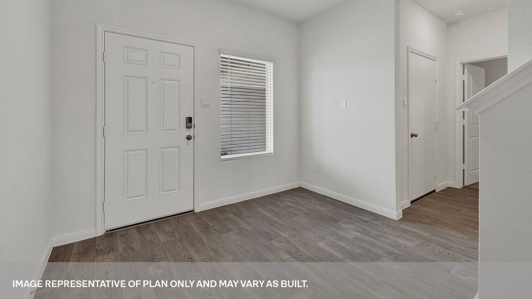 Spacious, unfurnished interior of a new home in Trace, San Marcos (Image 20).