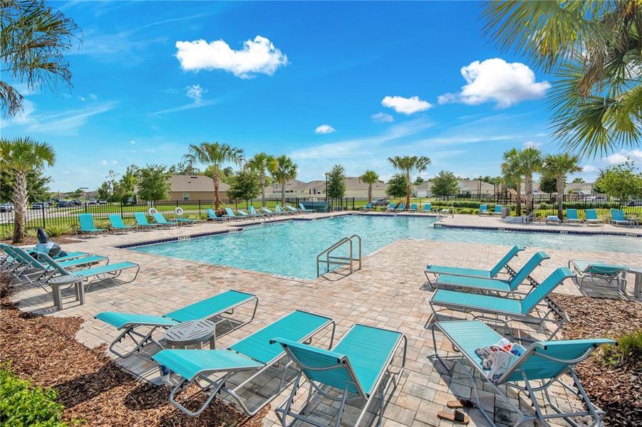 Community amenities in , Sanford (Image 36).