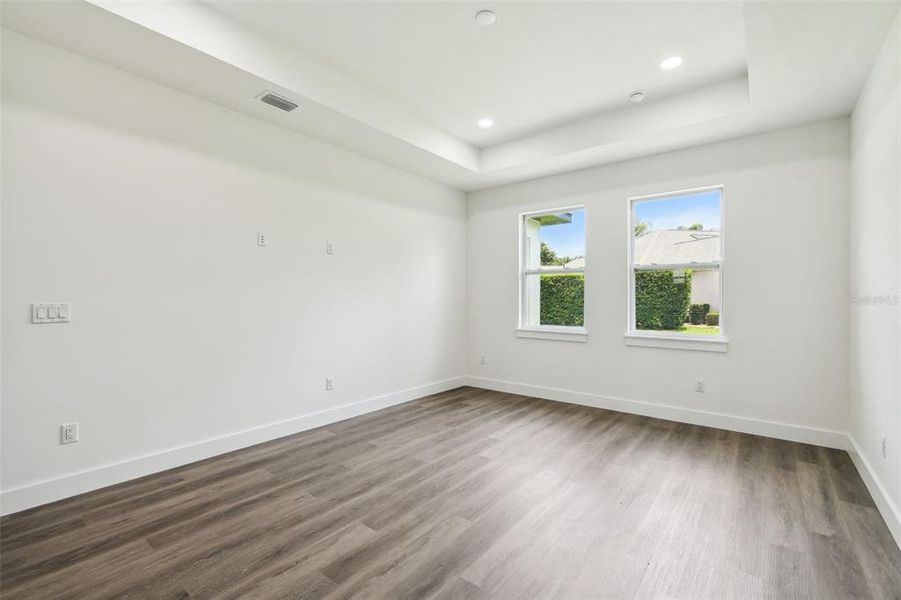 Spacious, unfurnished interior of a new home in , Brooksville (Image 9).