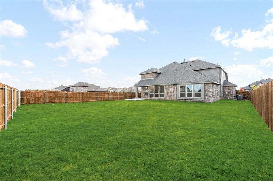 Exterior details and patio area of a home in Hampton Park, Glenn Heights (Image 20). Exterior details and patio area of a home in Hampton Park, Glenn Heights (Image 20).