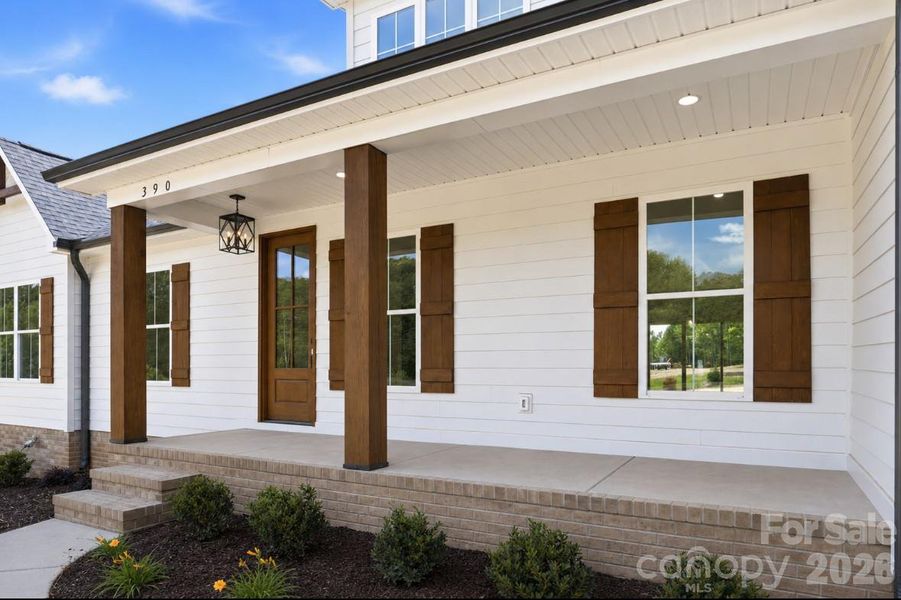 covered front porch w/ solid oak posts covered front porch w/ solid oak posts
