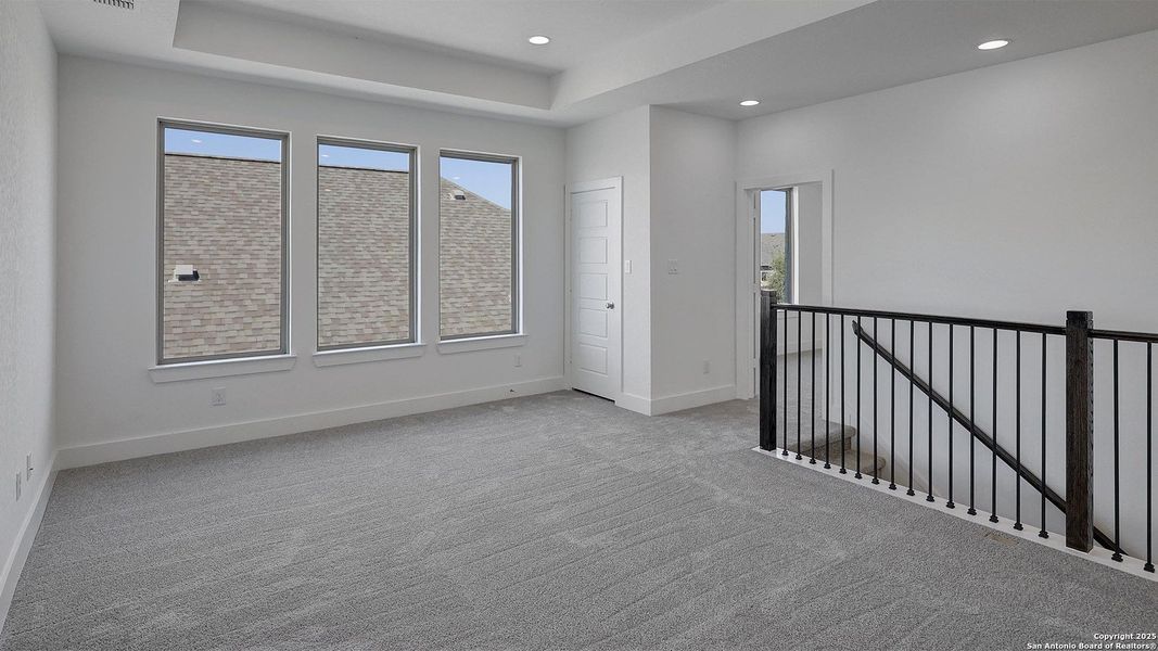 Spacious, unfurnished interior of a new home in Alsatian Oaks 50', Castroville (Image 13). Spacious, unfurnished interior of a new home in Alsatian Oaks 50', Castroville (Image 13).