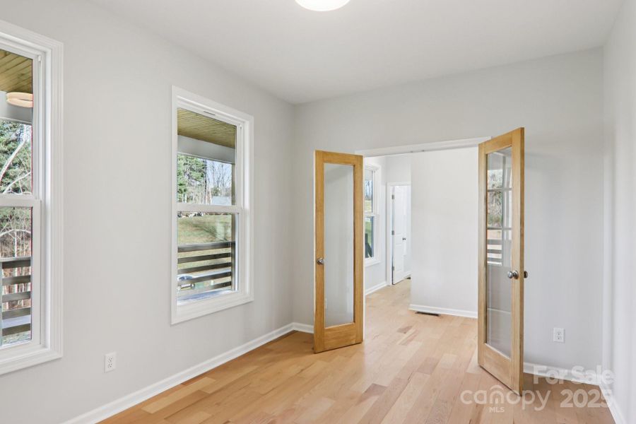 Spacious, unfurnished interior of a new home in , Candler (Image 38).