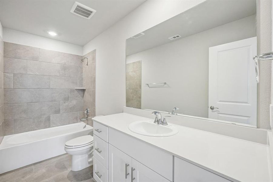 Photo is not of the actual home, but is an inspirational photo of builder’s model home and may depict options, furnishings, and/or decorator features that are not included. Photo is not of the actual home, but is an inspirational photo of builder’s model home and may depict options, furnishings, and/or decorator features that are not included.