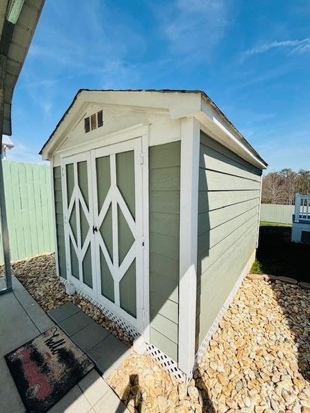 Exterior details and patio area of a home in , Ellenboro (Image 25).