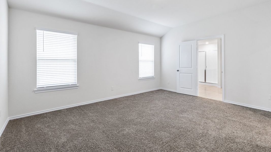 Representative unfurnished interior of a home built from the X40L Lakeway by D.R. Horton in Valor Farms, Royse City (Image 18).