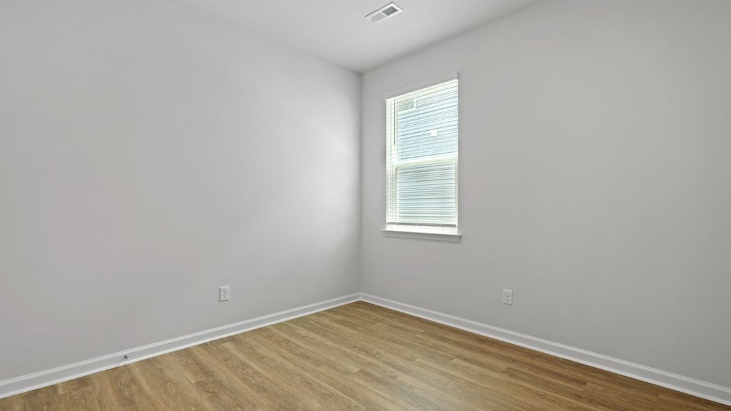 Spacious, unfurnished interior of a new home in Pineview North, Summerville (Image 13).