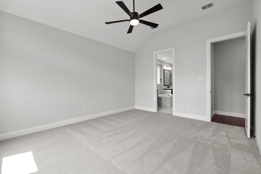 Representative unfurnished interior of a home built from the Bradley by Landon Homes in Lexington Frisco, Frisco (Image 23).