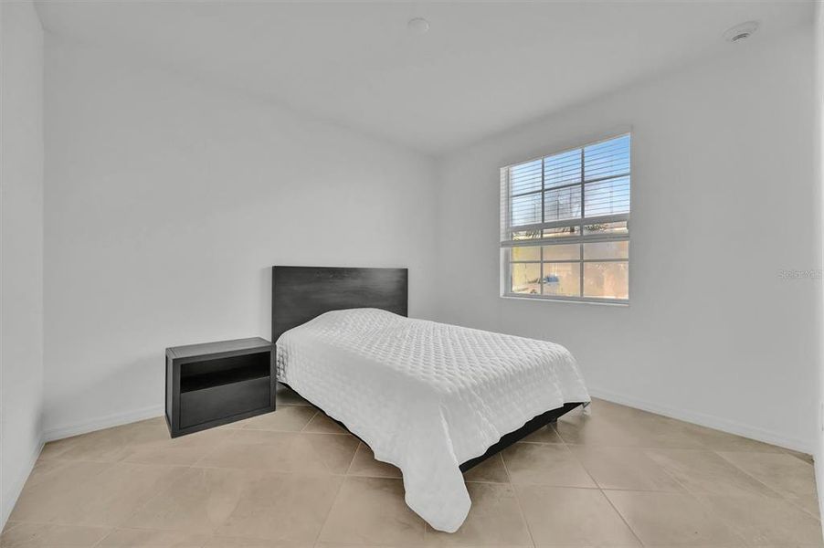 Furnished interior view inside a new home in , Bradenton (Image 29).