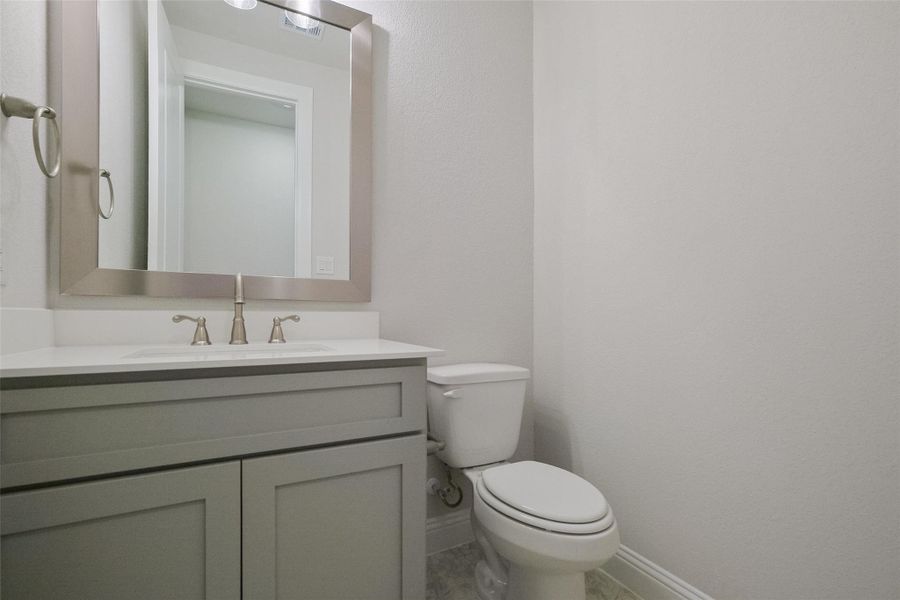 Furnished interior view inside a new home in Sienna 65', Missouri City (Image 17).