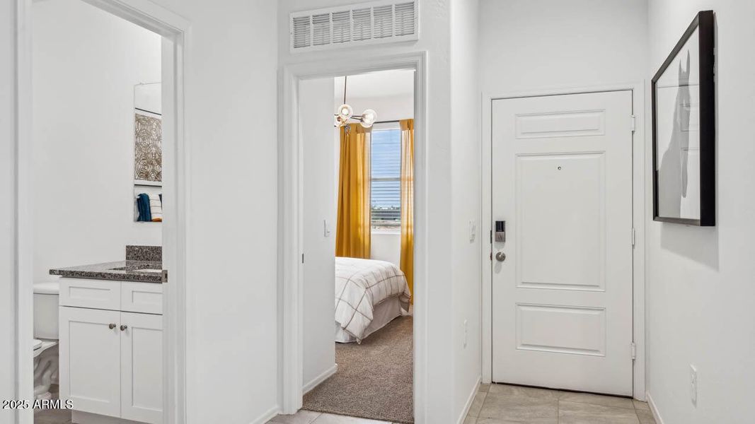 Photo is of model. Packages may vary. Photo is of model. Packages may vary.