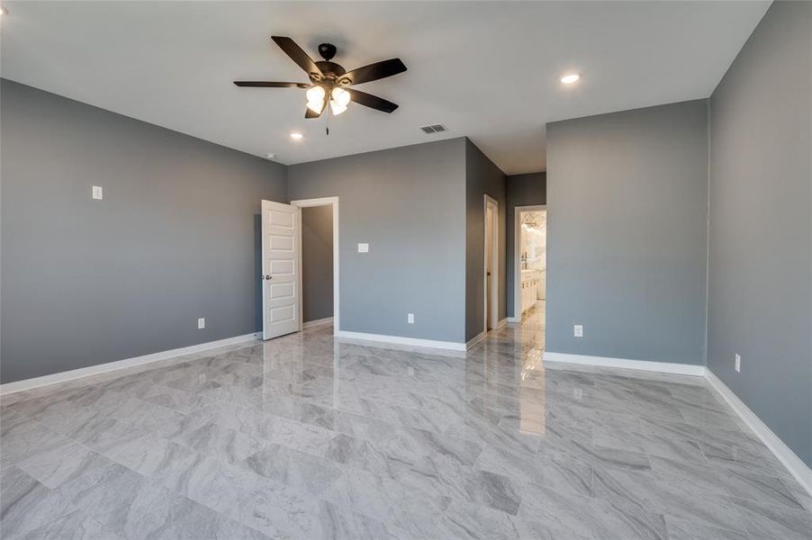 Spacious, unfurnished interior of a new home in , Lancaster (Image 20).