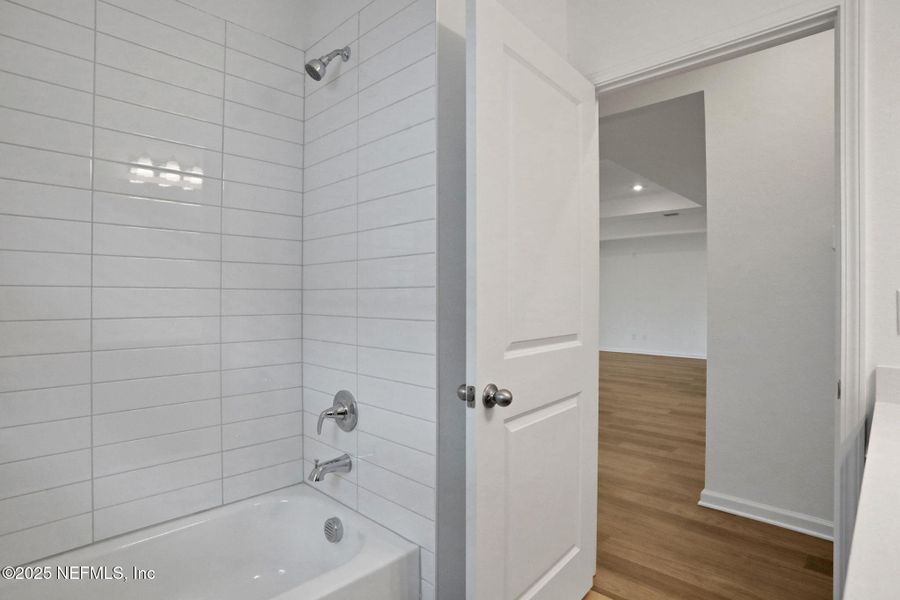 Furnished interior view inside a new home in Jennings Farm, Middleburg (Image 16).