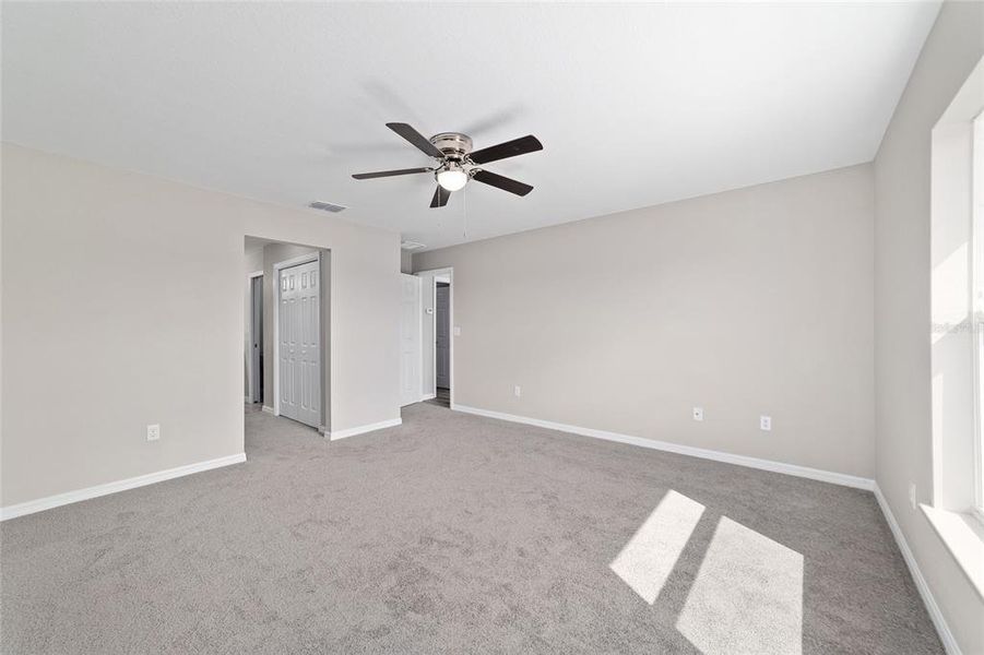 Spacious, unfurnished interior of a new home in , Dunnellon (Image 14).