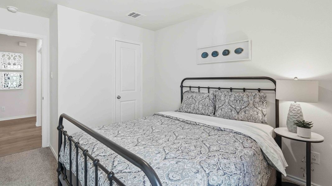 Furnished interior view inside a new home in Blaire Lake, Tyler (Image 19).