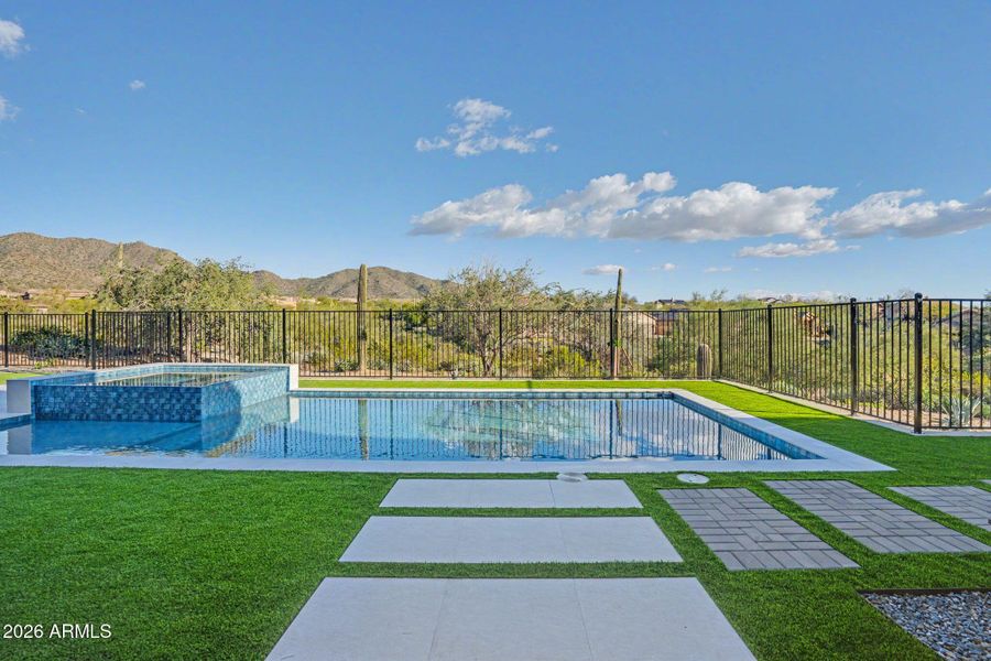 10-web-or-mls-Untitled-10