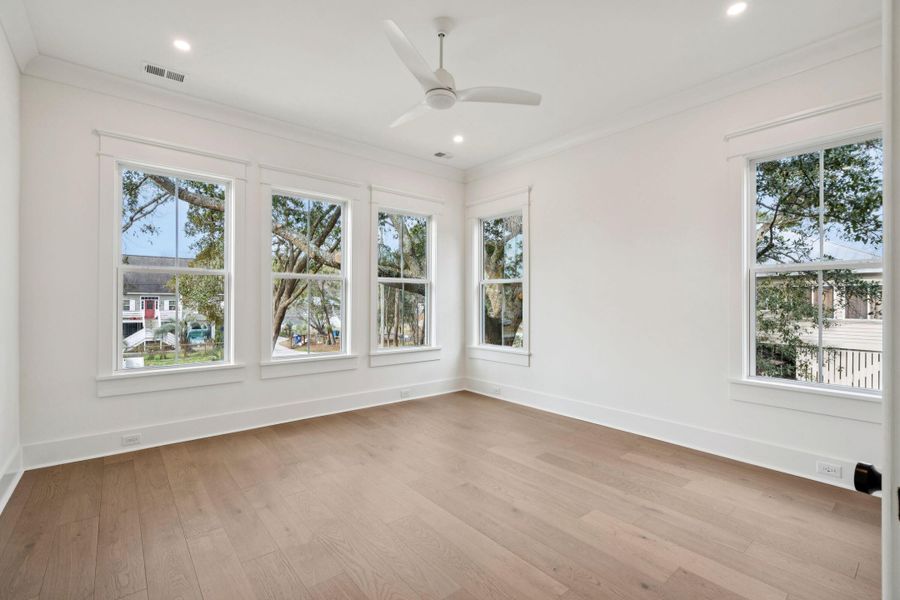 Spacious, unfurnished interior of a new home in , Mount Pleasant (Image 47).