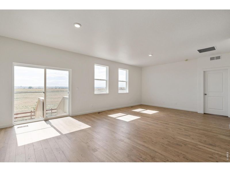 Spacious, unfurnished interior of a new home in Westgate, Greeley (Image 15).