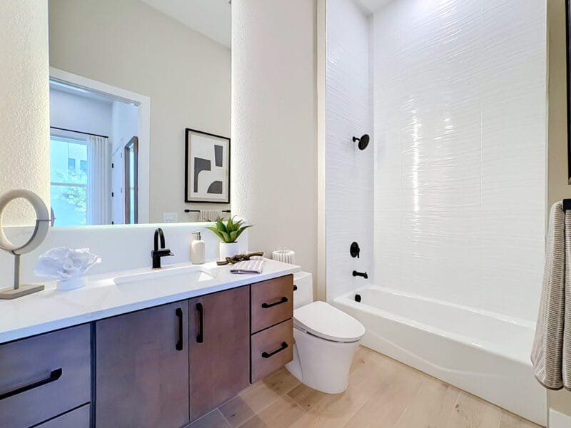 Furnished interior view inside a new home in Legends Bay, Bradenton (Image 31).
