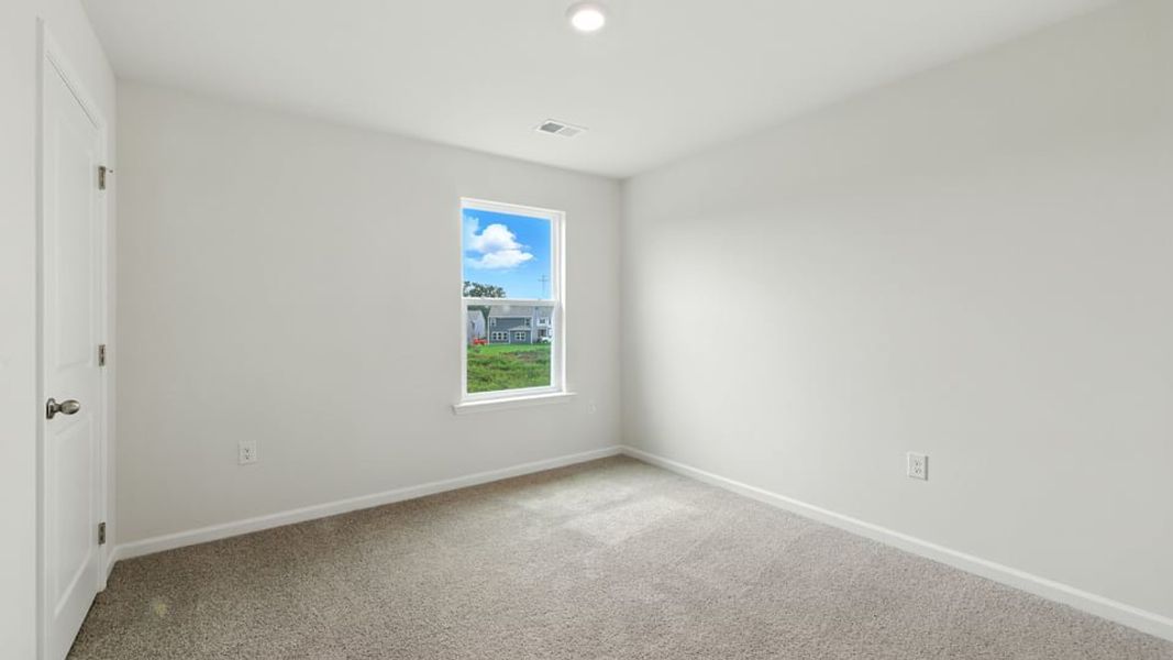 Spacious, unfurnished interior of a new home in Treemont Commons, Wellford (Image 28).