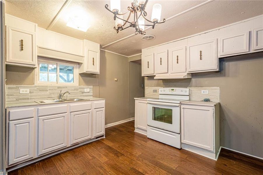 Furnished interior view inside a new home in , Calhoun (Image 5). Furnished interior view inside a new home in , Calhoun (Image 5).