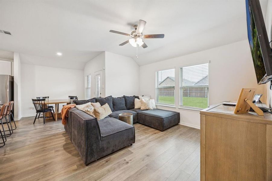 Furnished interior view inside a new home in , Lavon (Image 16).