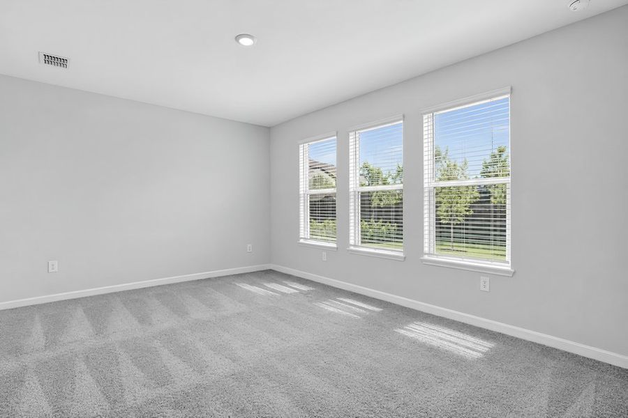 Spacious, unfurnished interior of a new home in Firethorn, Parrish (Image 9).