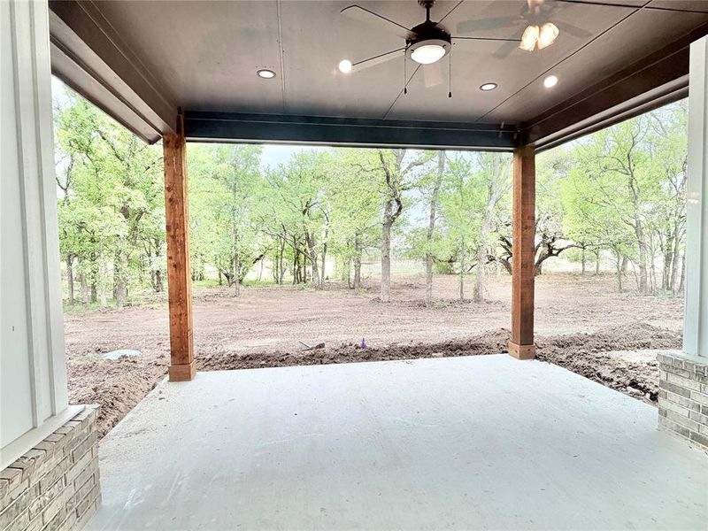 Exterior details and patio area of a home in , Weatherford (Image 4).