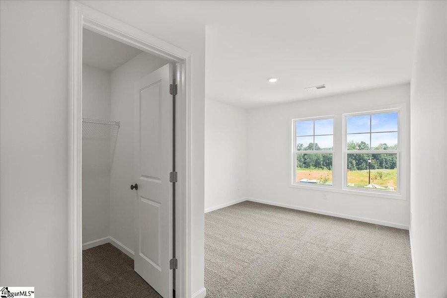 Spacious, unfurnished interior of a new home in Lynbrook, Boiling Springs (Image 34). Spacious, unfurnished interior of a new home in Lynbrook, Boiling Springs (Image 34).