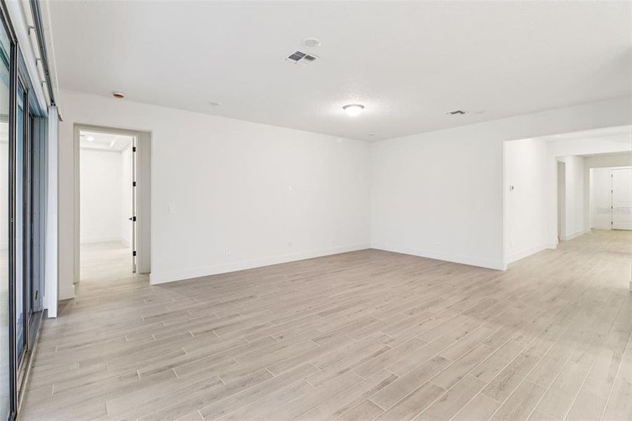 Spacious, unfurnished interior of a new home in Ridgehaven - Reserve Series, Ormond Beach (Image 17).