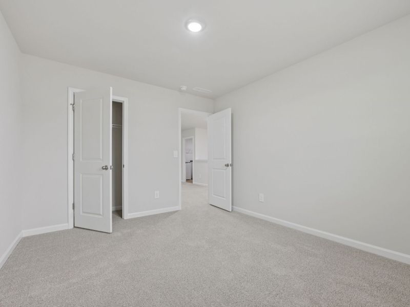 Spacious, unfurnished interior of a new home in Avalon Place - Signature Series, Durham (Image 17).