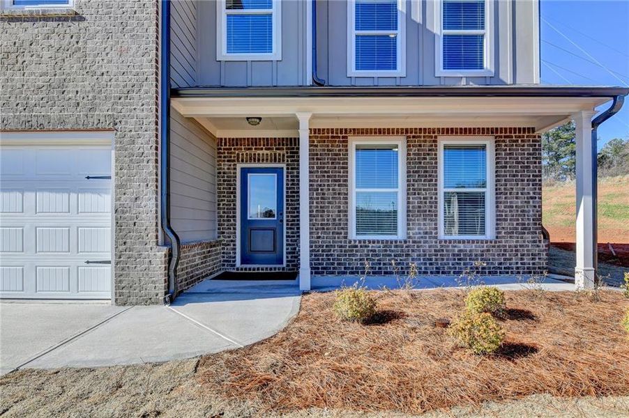 Exterior details and patio area of a home in , Auburn (Image 29).