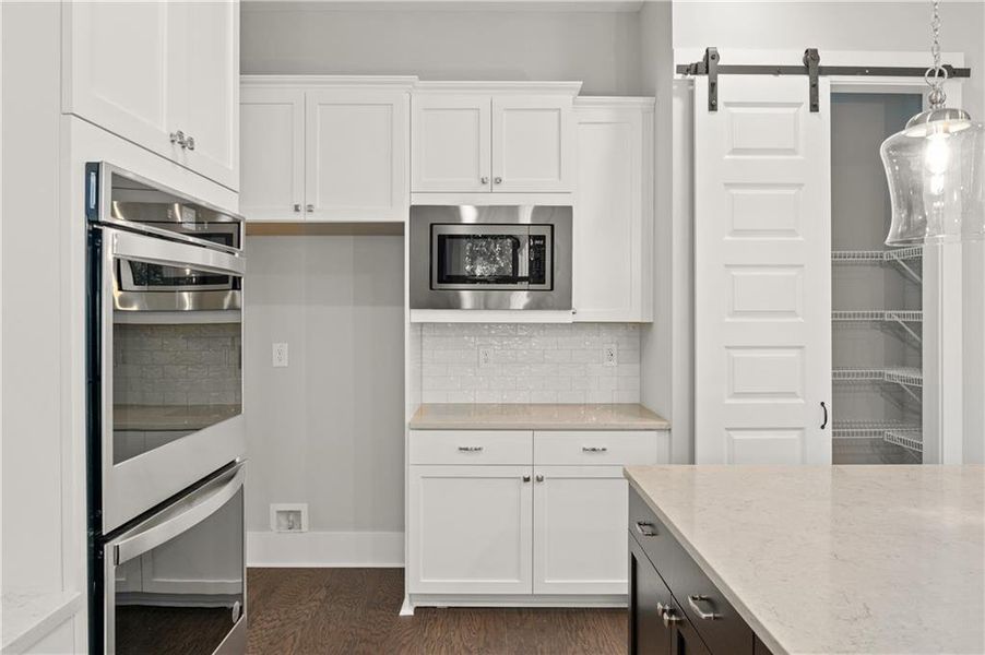 Furnished interior view inside a new home in Chattahoochee Reserve, Cumming (Image 15). Furnished interior view inside a new home in Chattahoochee Reserve, Cumming (Image 15).