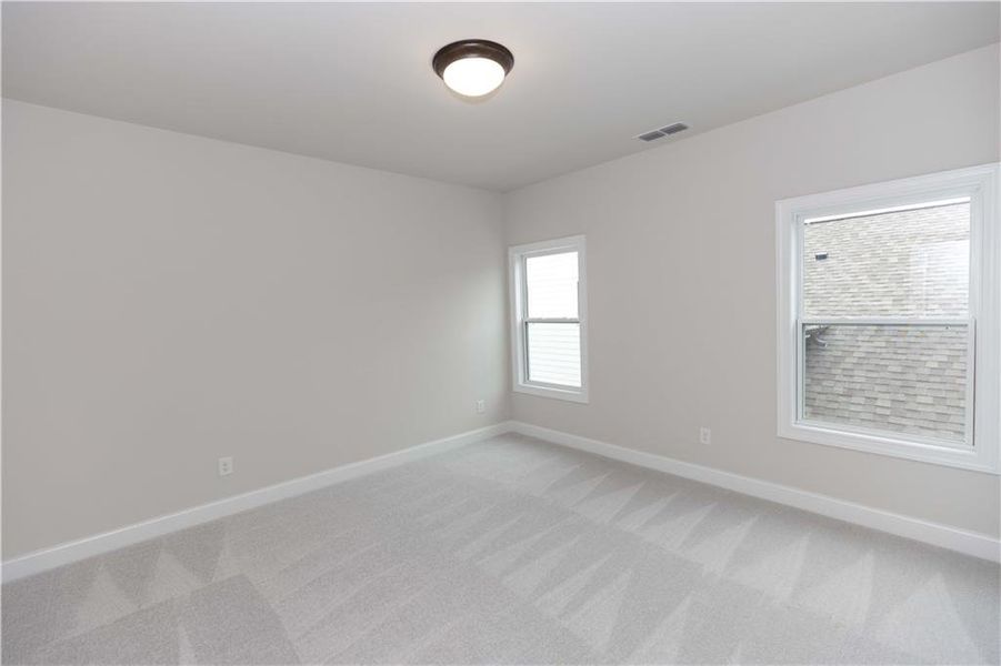 Spacious, unfurnished interior of a new home in Evanshire Single Family, Duluth (Image 27).