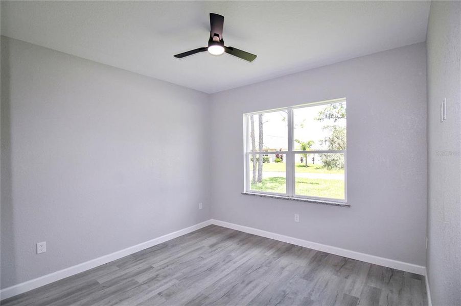 Spacious, unfurnished interior of a new home in , Sebring (Image 31).