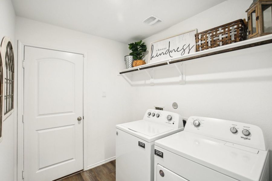 Furnished interior view inside a new home in Mill Creek, Magnolia (Image 13).