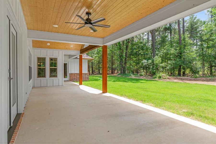 Exterior details and patio area of a home in , Grand Saline (Image 28).