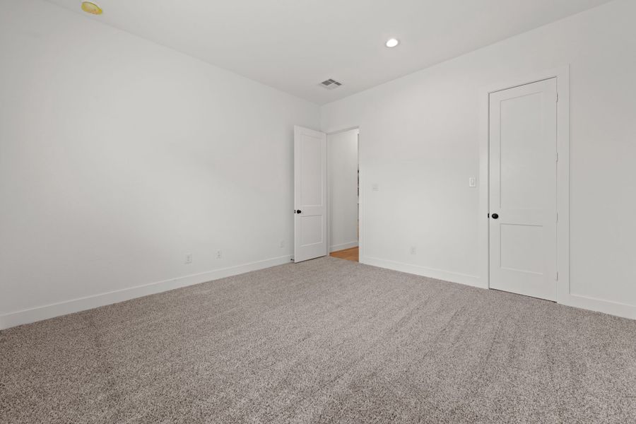 Spacious, unfurnished interior of a new home in Evergreen, Conroe (Image 22). Spacious, unfurnished interior of a new home in Evergreen, Conroe (Image 22).