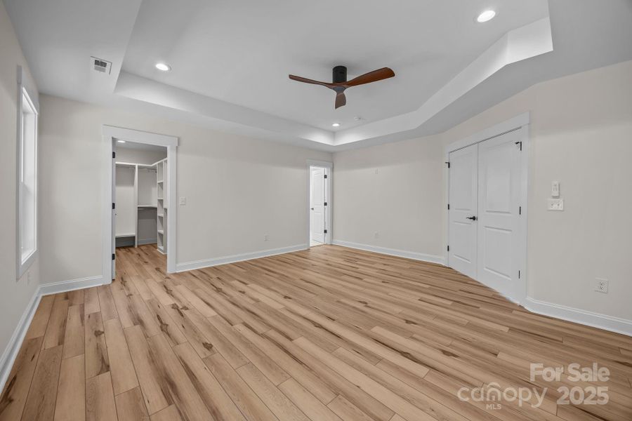 Spacious, unfurnished interior of a new home in , Salisbury (Image 36).