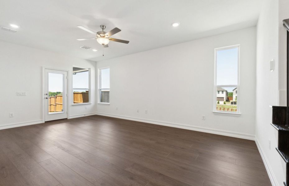 Spacious, unfurnished interior of a new home in Pinnacle at Legacy Hills, Celina (Image 9). Spacious, unfurnished interior of a new home in Pinnacle at Legacy Hills, Celina (Image 9).