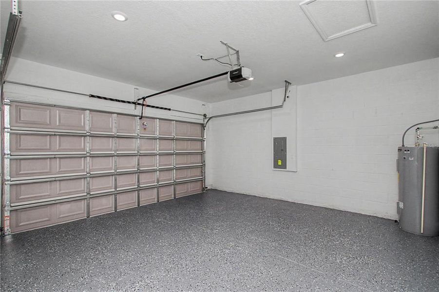 Spacious, unfurnished interior of a new home in , Ocala (Image 49).