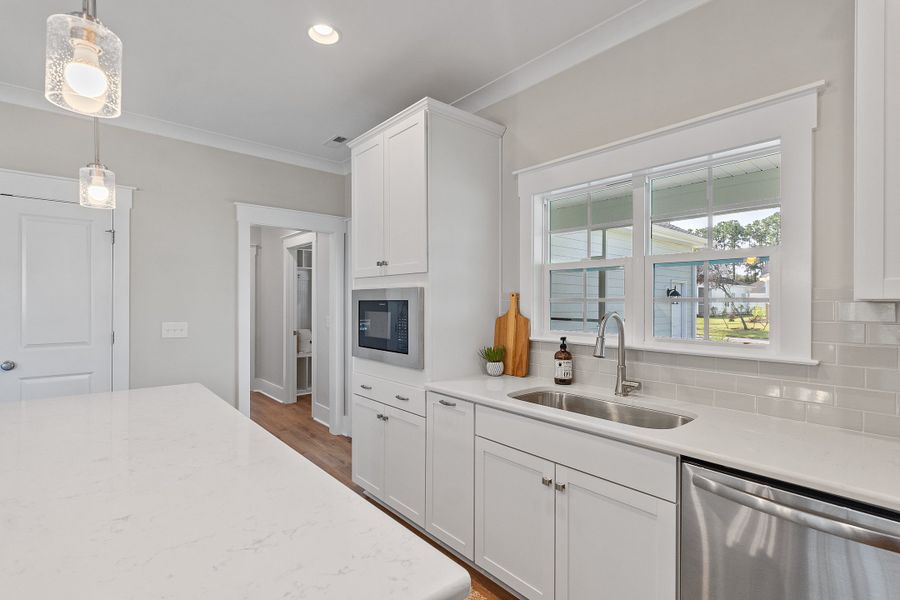 Representative furnished interior of a home built from the Grantville by Bill Clark Homes in The Sanctuary at Sunset Beach, Sunset Beach (Image 17).