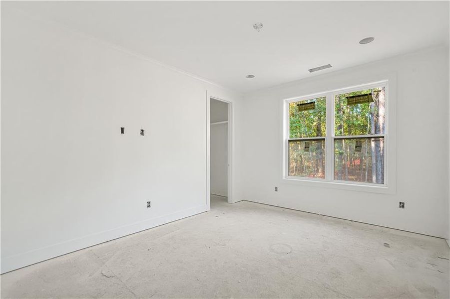 Image 43 of a home in .