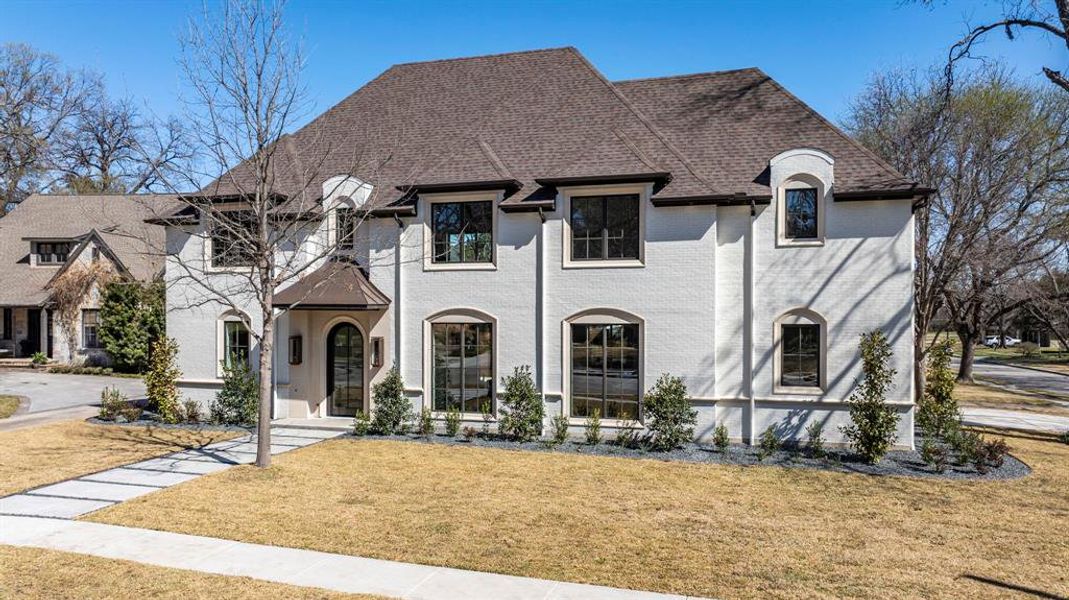 Front exterior of a new home in , Dallas, TX, highlighting curb appeal (Image 2). Front exterior of a new home in , Dallas, TX, highlighting curb appeal (Image 2).