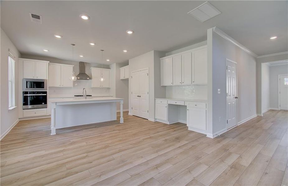Spacious, unfurnished interior of a new home in Cooper Park, McDonough (Image 13).
