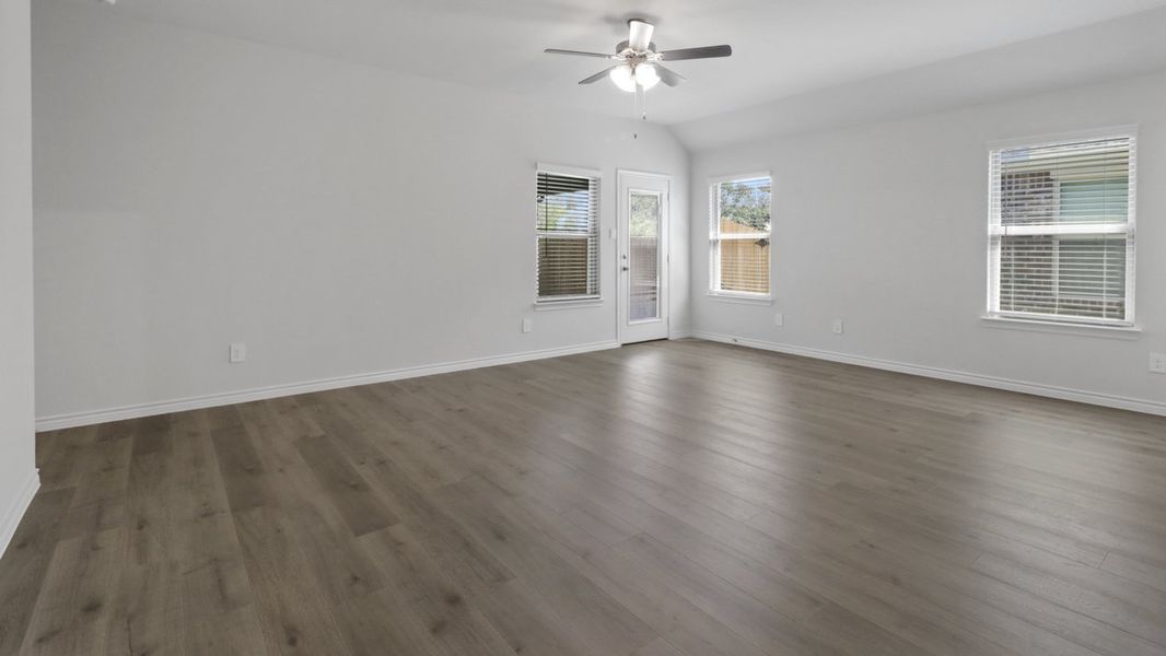 Spacious, unfurnished interior of a new home in Trailstone, Caddo Mills (Image 15). Spacious, unfurnished interior of a new home in Trailstone, Caddo Mills (Image 15).