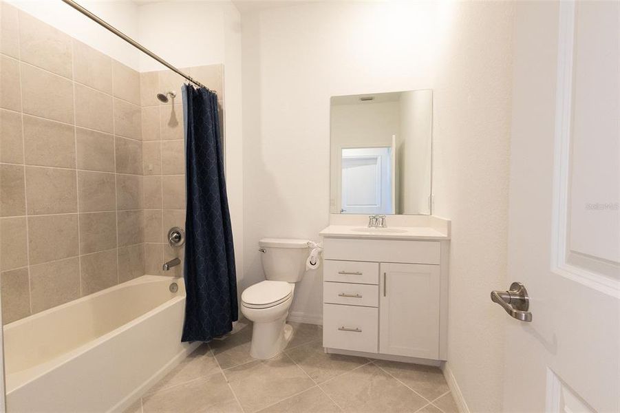 Furnished interior view inside a new home in , Punta Gorda (Image 8). Furnished interior view inside a new home in , Punta Gorda (Image 8).